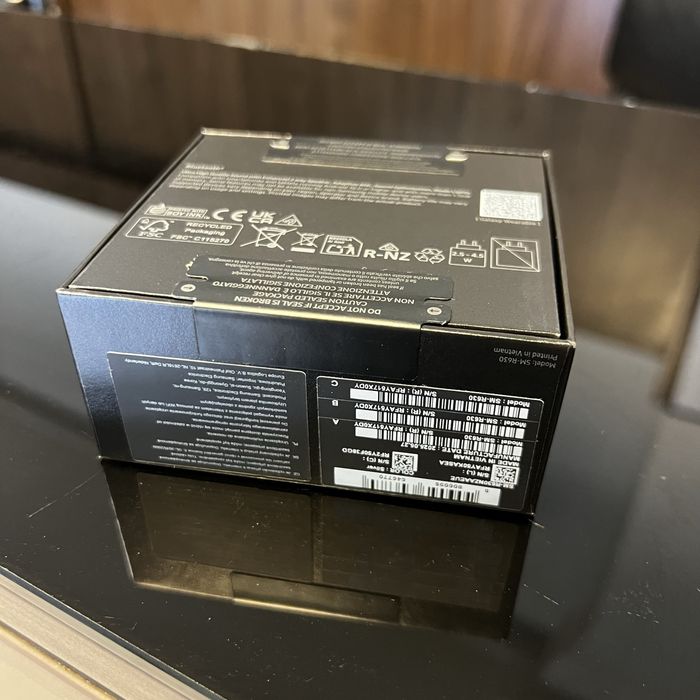 Нови! 2г. гаранция! Samsung Galaxy Buds3 Pro R630, White, Silver