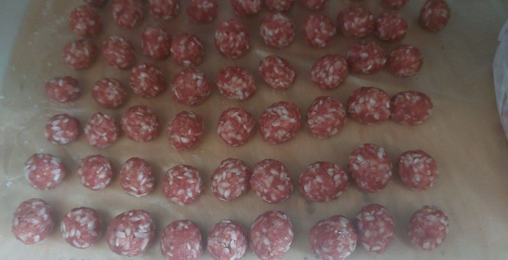 Домашний пельмени (чучвара) тефтели