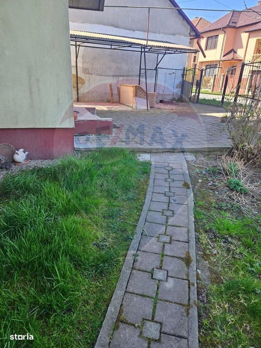 Casă / Vilă 5 camere, curte amenajată, mutare imediata