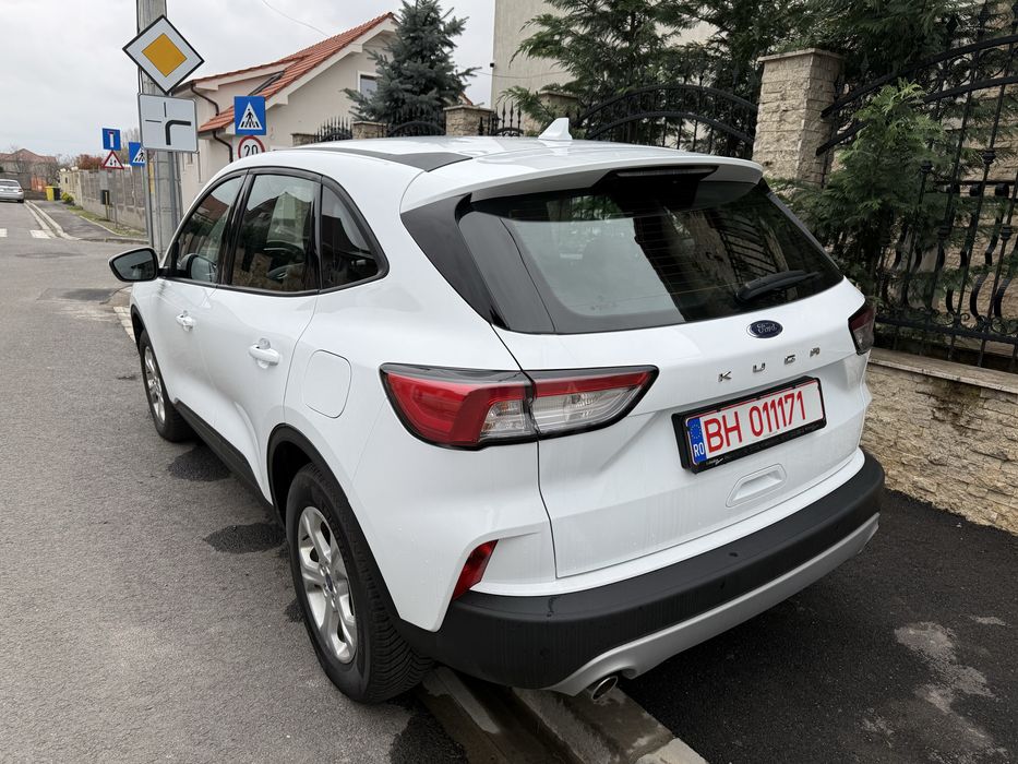 Ford Kuga 2022 Hybrid 127000 km