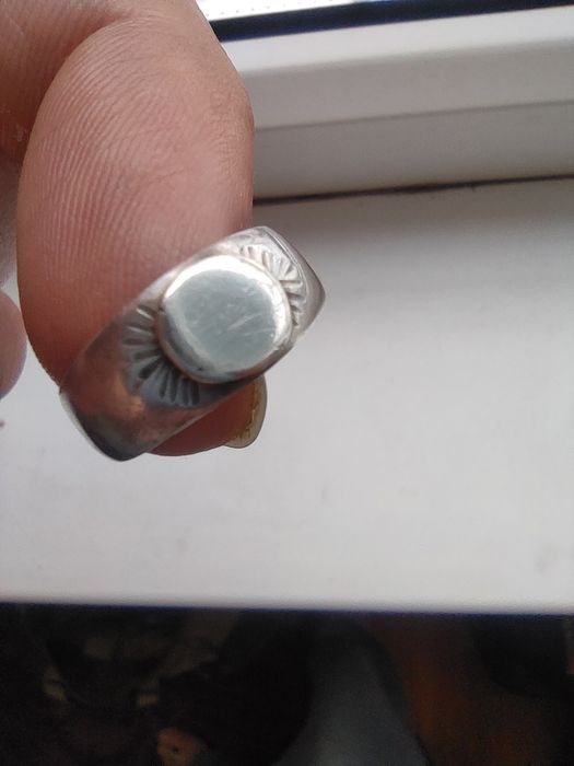 Серебряное старинное кольцо.