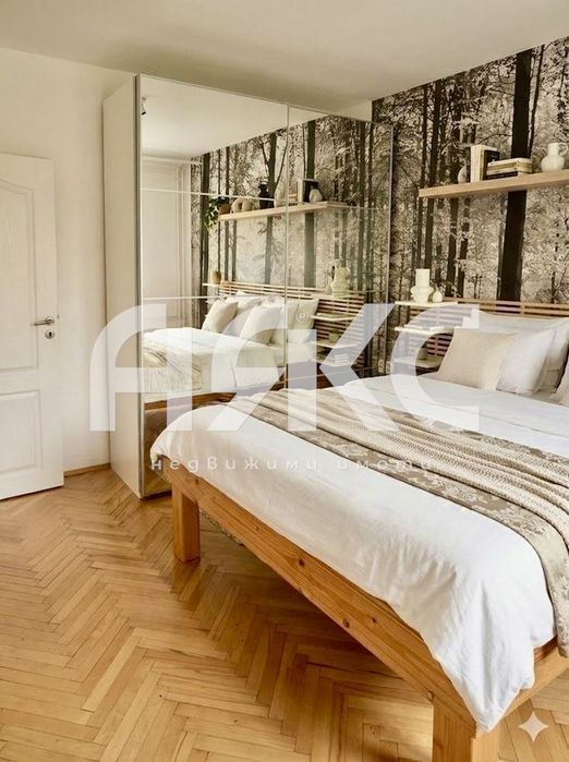 Продава се Тристаен апартамент в София, Изгрев - 65 кв.м за 1946 €/кв.м - Снимка #4