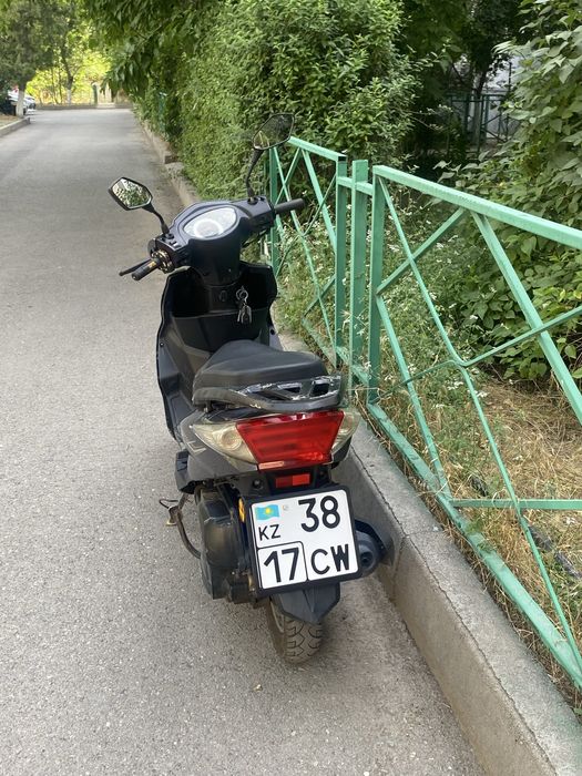 Продам мопед скутер м8 на учете