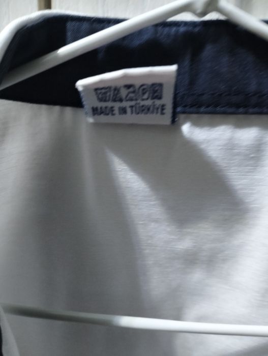 Ақ рубашка сатылады. 1500 тг