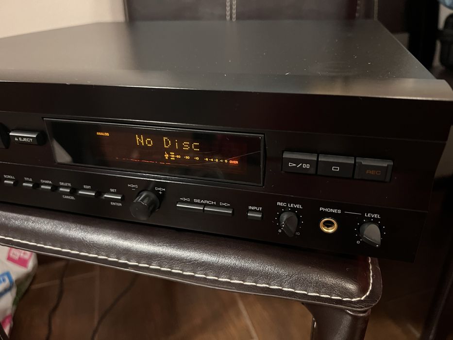 Yamaha MDX-793 = Natural Sound MiniDisk Recorder (cap de serie)