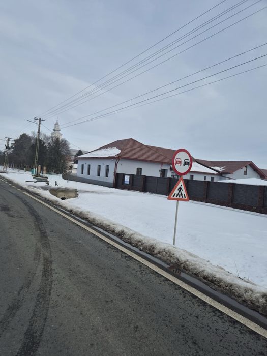 Vand teren intravilan 1.4ha, cu front stradal 30m