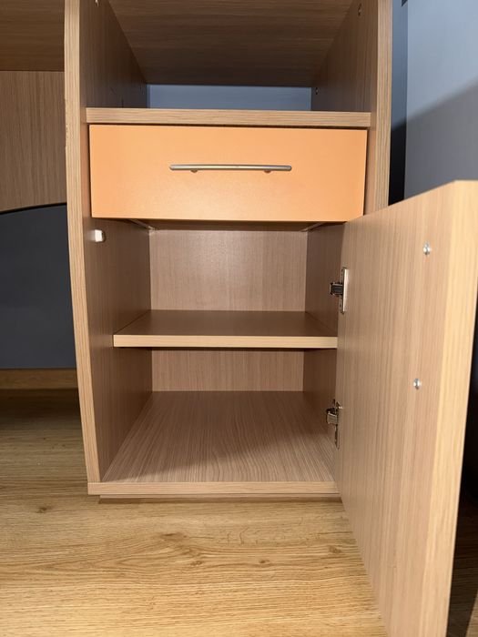 Бюро 125×60×70 cm – с чекмедже и шкаф