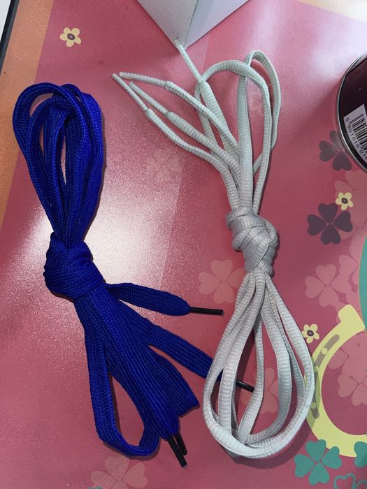 Adidasi pictati manual