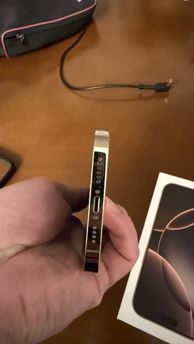 Iphone 14 pro max Gold