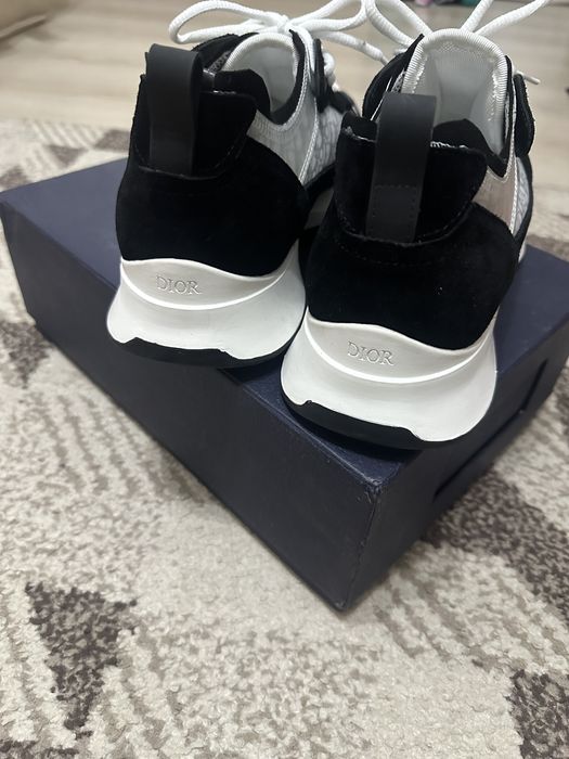 Dior B25-runner 44