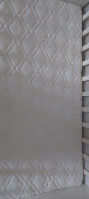 Срочно продам кровать трансформер с матрасом