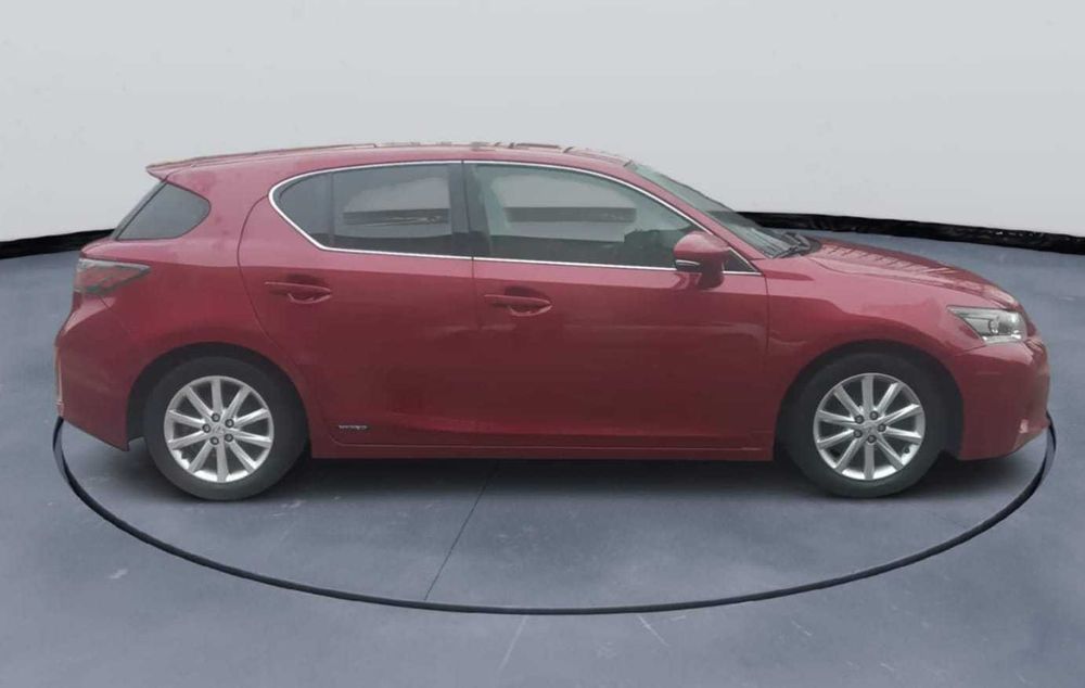 LEXUX CT 200h (proprietar)