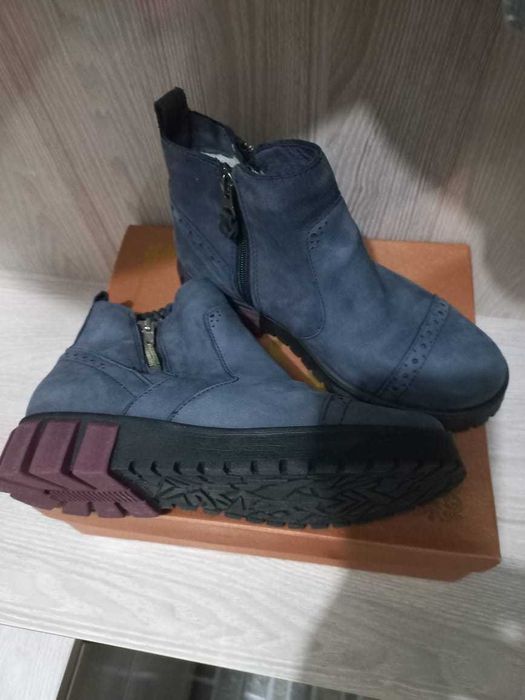 Ботинки зимние замшевые