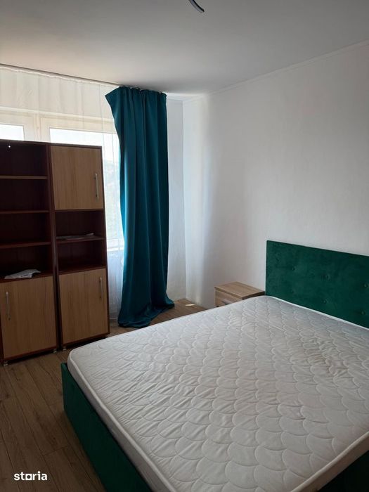 Garsoniera etaj 4 - bloc de apartamente, strada Torentului