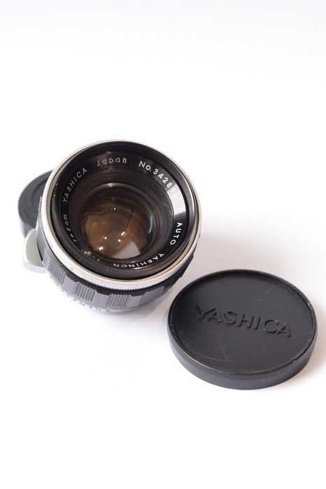 Yashica Auto Yashinon 5cm (50mm) F2 Tomioka