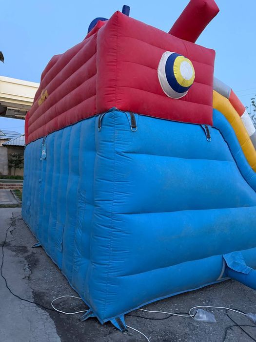 Сотилади. Ботут. Нархи 1.800 доллар. Келишамиз.