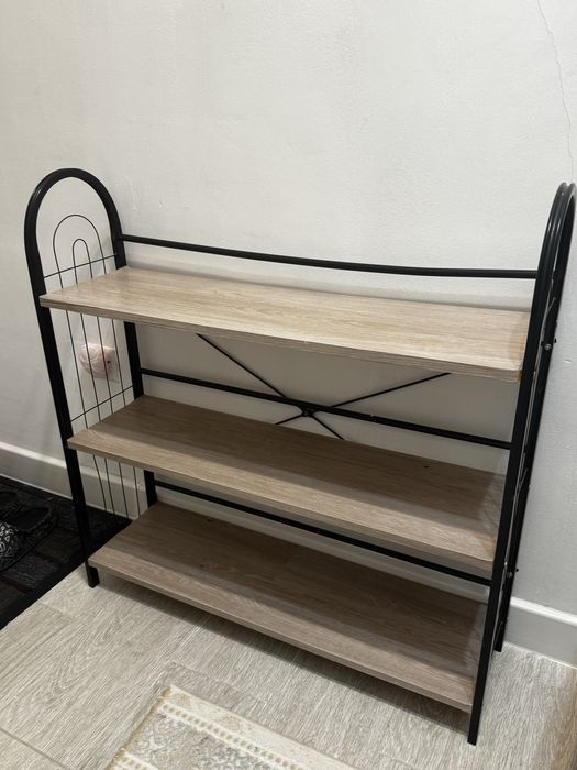 Продам стеллаж для обуви