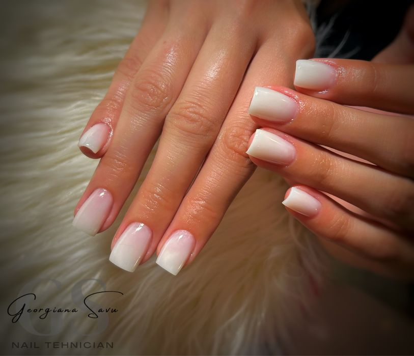 Unghii cu gel..oja semi Baba novac