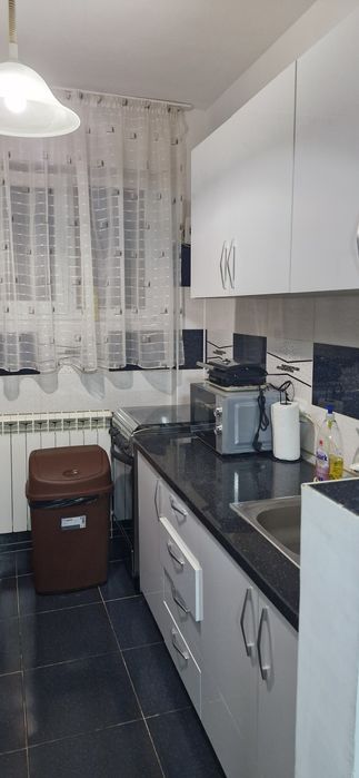 Apartament central de închiriat