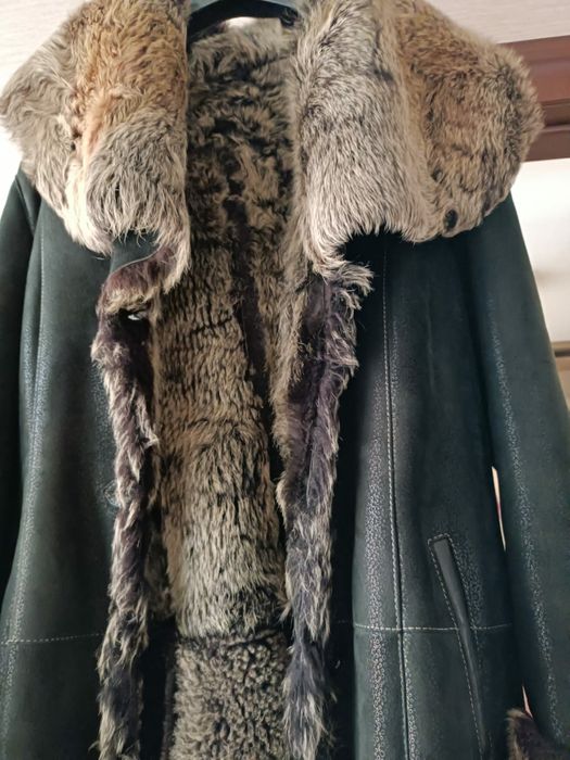 Продам женский пуховик, дублёнку.