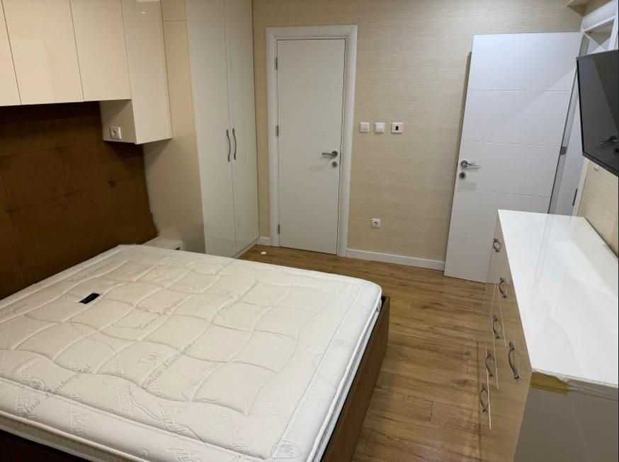 Дава се под наем Тристаен апартамент в София, Света Троица - 108 кв.м за 632.4 € - Снимка #5