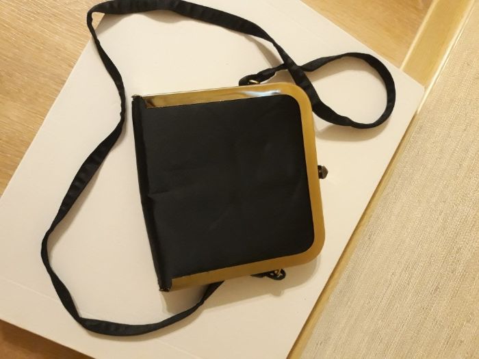 SHIRL MILLER LTD USA  дамска чантичка през рамо