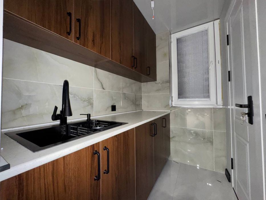 Продается нежилое помещение ул. Эльбека зор тв первая линияа 1 этаж