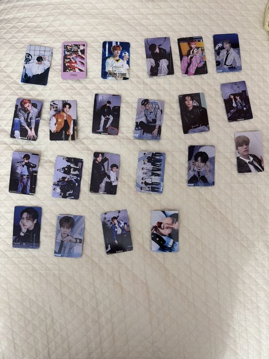 Продам карточки с Stray kids