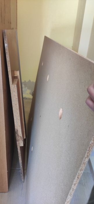 Спалня с матрак  и две нощни шкафчета