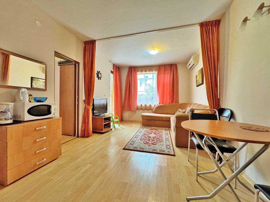 Продава се Двустаен апартамент в к.к. Слънчев бряг - 61 кв.м за 950 €/кв.м - Снимка #2