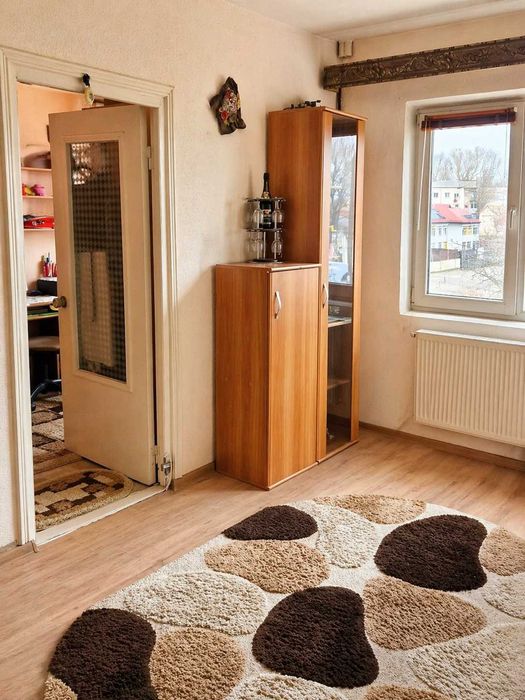 Vand apartament 2 camere