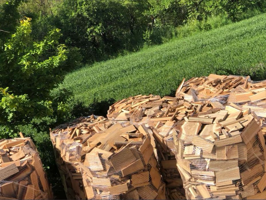 De vanzare deseuri de salcam