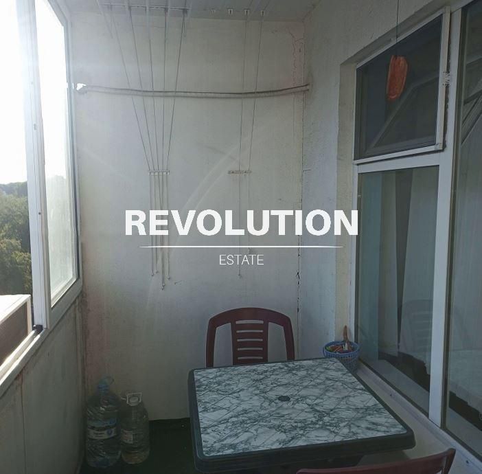 Продава се Тристаен апартамент в Варна, Младост 2 - 84 кв.м за 1667 €/кв.м - Снимка #11