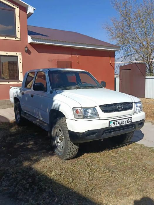 Хайлюкс сатылады