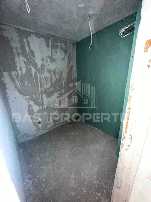 Продава се Тристаен апартамент в София, Надежда 2 - 103 кв.м за 2180 €/кв.м - Снимка #8