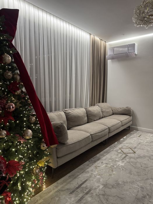 Продам диван 330х85 см