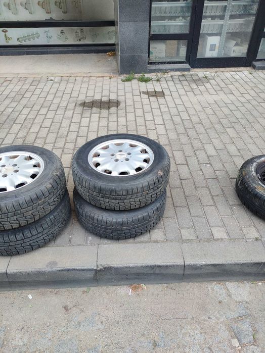 комплект гуми и алуминиеви джанти