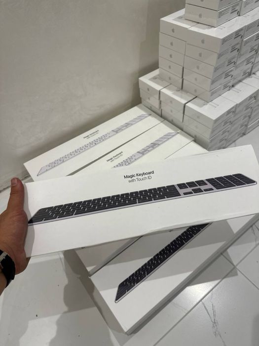 Новый Magic Keyboard With Touch ID • Trackpad •