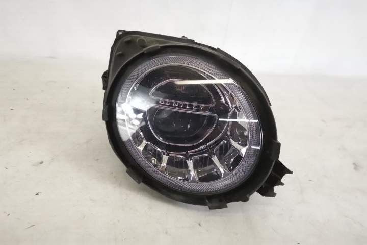 Оригинален десен фар / Bentley Bentayga Оригинален десен фар в добро с