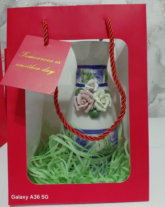 Подарок ваза для цветов