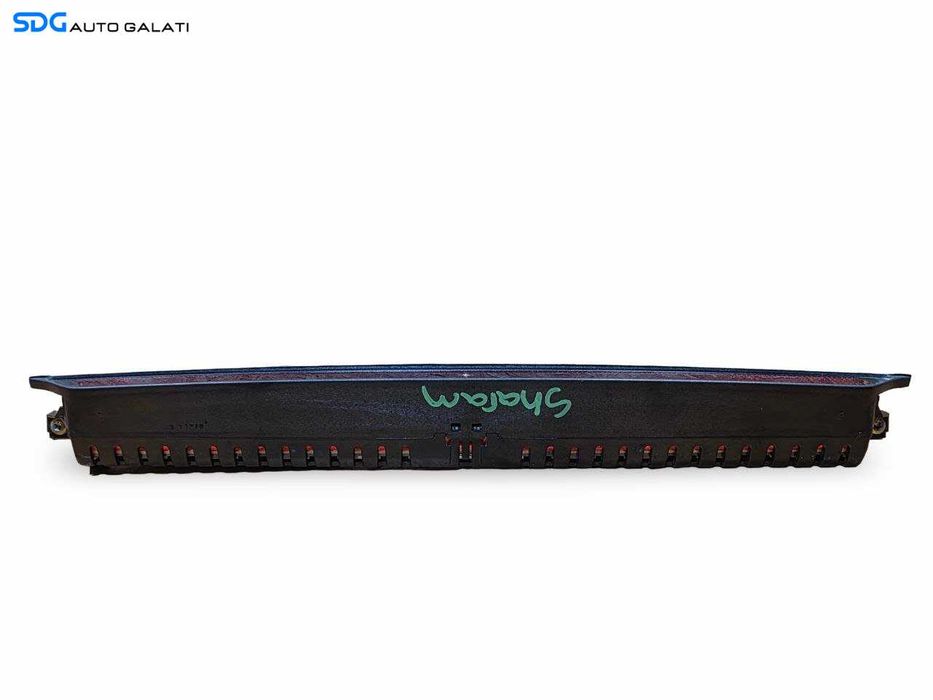 Stop Lampa Tripla Central Auxiliar Aditional de la Hayon Haion Portbagaj Seat Alhambra 1996 - 2010 Cod 7M3945097A, YM2113A613AB, 1J6945097C 1J6945131C [N6171]