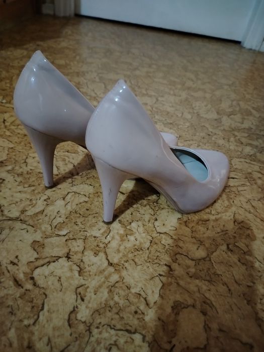 Продаю б/у туфли