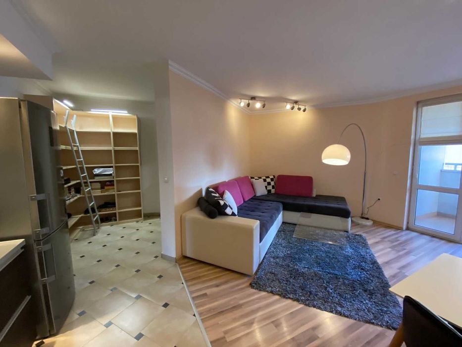 Продаваме 3-стаен Апартамент В Надежда 2