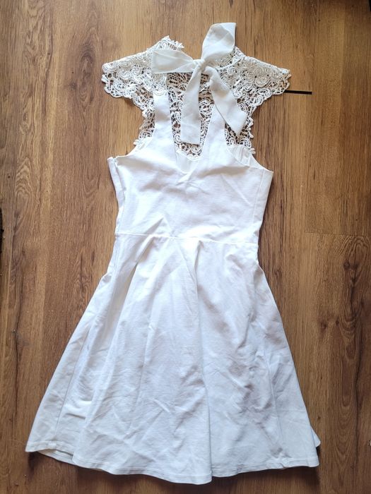 Бяла рокля,размер С М