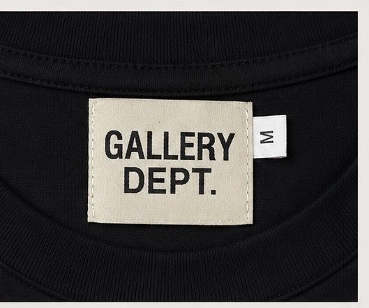 Tricou Gallery Dept.