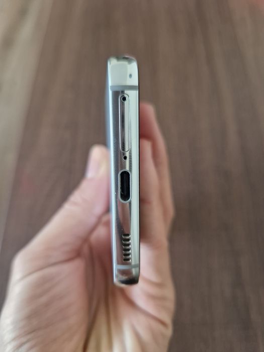 Samsung S22 128GB Остатъчна гаранция