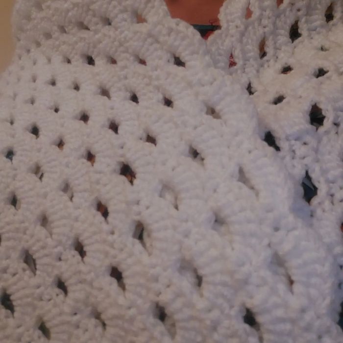 Шаль ручной работы