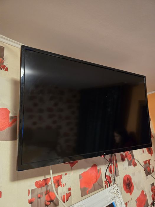 Vand televizor nei led 80cm