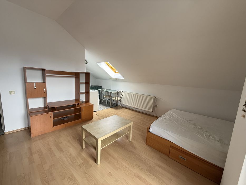 Garsoniera zona Fantanele, cu balcon