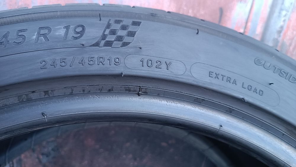 245/45/19 и 275/40/19 Michelin